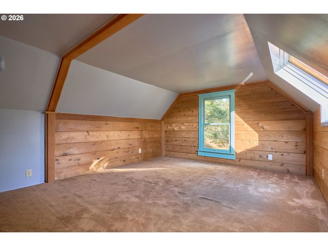 52 PUZZLED WOMAN Rd, Washougal, WA 98671