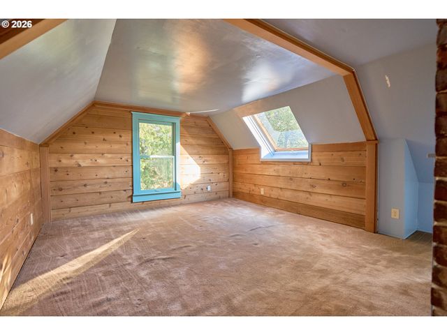 52 PUZZLED WOMAN Rd, Washougal, WA 98671