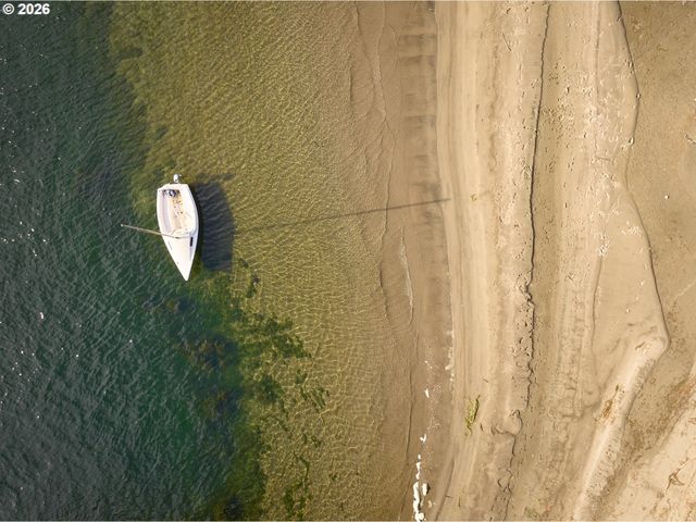 52 PUZZLED WOMAN Rd, Washougal, WA 98671