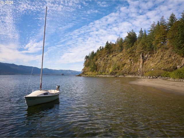 52 PUZZLED WOMAN Rd, Washougal, WA 98671