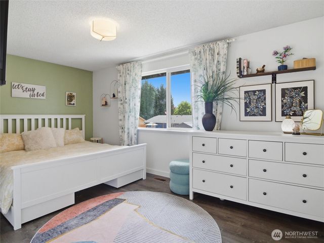 5705 18th Avenue SE, Lacey, WA 98503