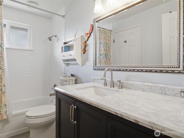 5705 18th Avenue SE, Lacey, WA 98503