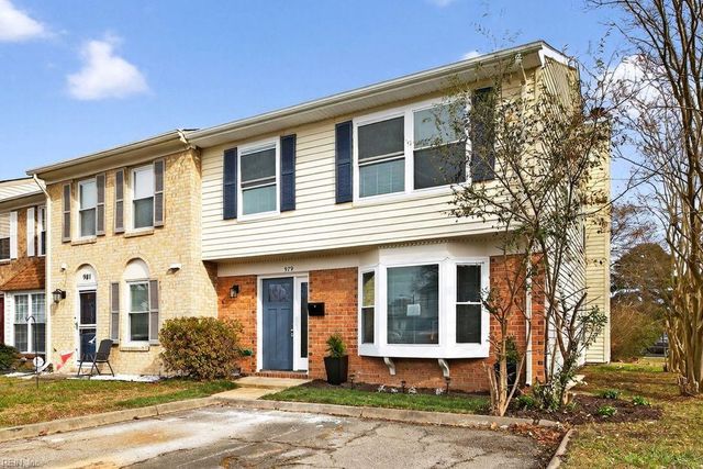 979 Smoke Tree LN, Virginia Beach, VA 23452