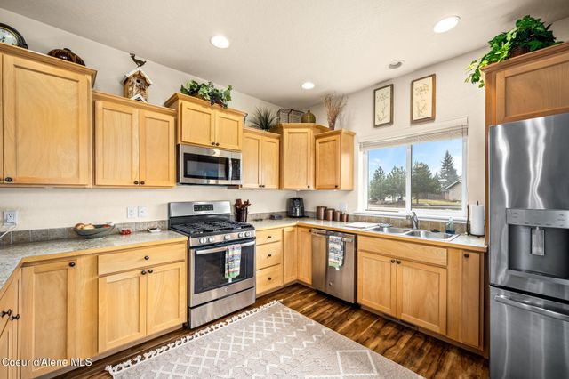 32911 N 16th AVE, Spirit Lake, ID 83869