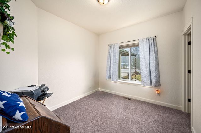 32911 N 16th AVE, Spirit Lake, ID 83869