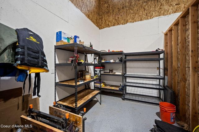 32911 N 16th AVE, Spirit Lake, ID 83869