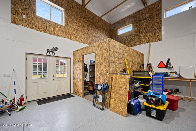 32911 N 16th AVE, Spirit Lake, ID 83869