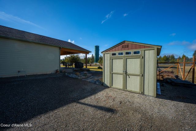 32911 N 16th AVE, Spirit Lake, ID 83869