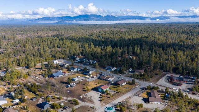 32911 N 16th AVE, Spirit Lake, ID 83869