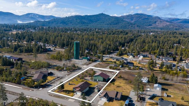 32911 N 16th AVE, Spirit Lake, ID 83869