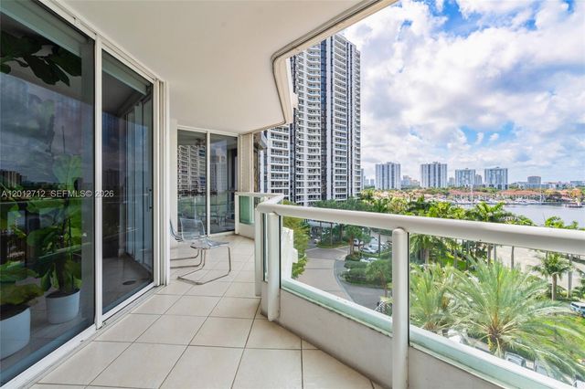 21205 YACHT CLUB DR 805, Aventura, FL 33180