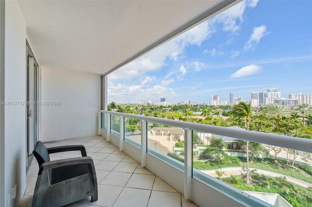 21205 YACHT CLUB DR 805, Aventura, FL 33180