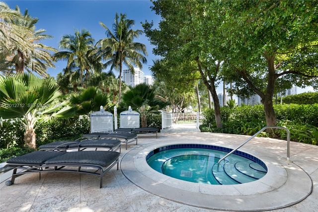 21205 YACHT CLUB DR 805, Aventura, FL 33180