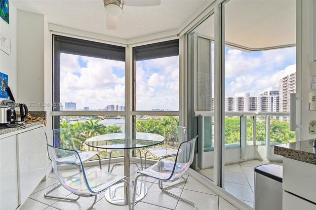 21205 YACHT CLUB DR 805, Aventura, FL 33180