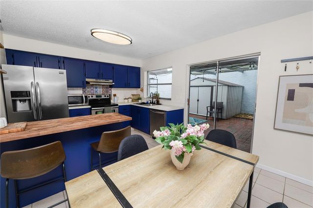 2025 SYLVESTER ROAD L3, Lakeland, FL 33803