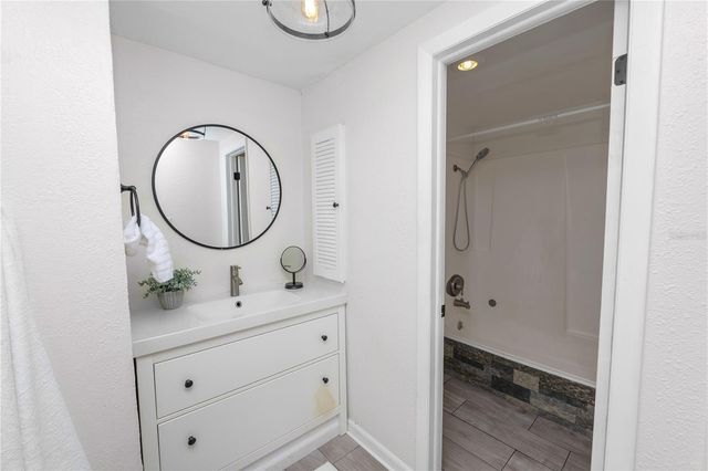 2025 SYLVESTER ROAD L3, Lakeland, FL 33803