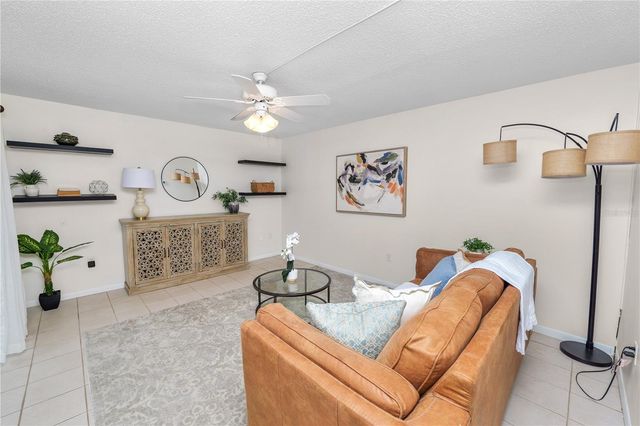 2025 SYLVESTER ROAD L3, Lakeland, FL 33803