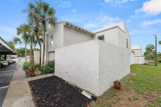 2025 SYLVESTER ROAD L3, Lakeland, FL 33803