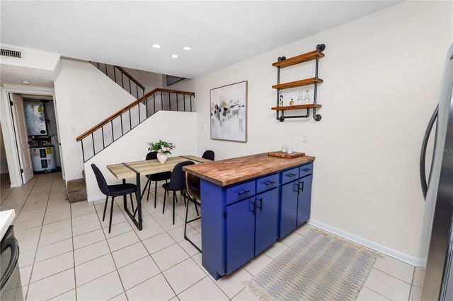 2025 SYLVESTER ROAD L3, Lakeland, FL 33803