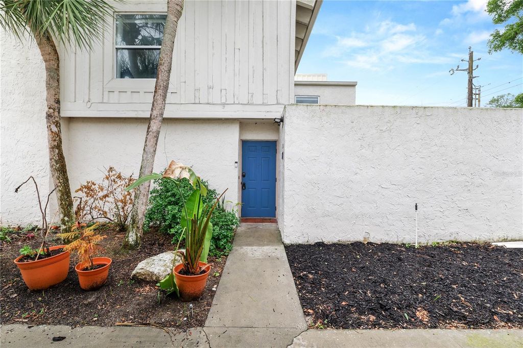 2025 SYLVESTER ROAD L3, Lakeland, FL 33803