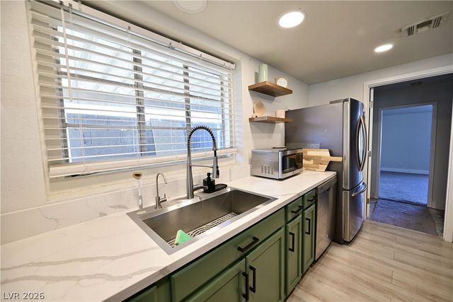 2016 East Oakey Boulevard, Las Vegas, NV 89104