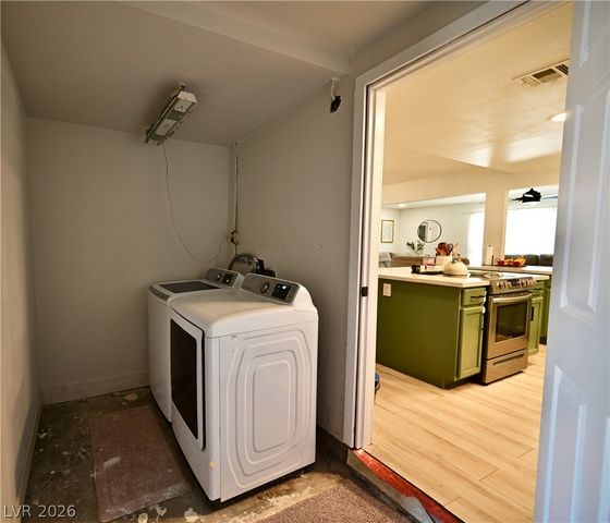 2016 East Oakey Boulevard, Las Vegas, NV 89104