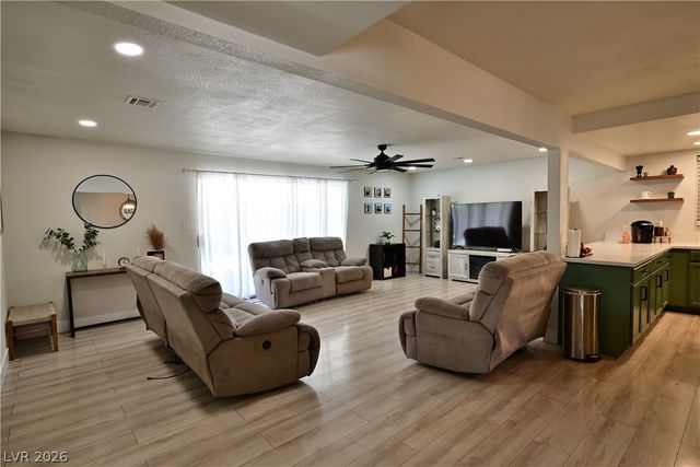 2016 East Oakey Boulevard, Las Vegas, NV 89104