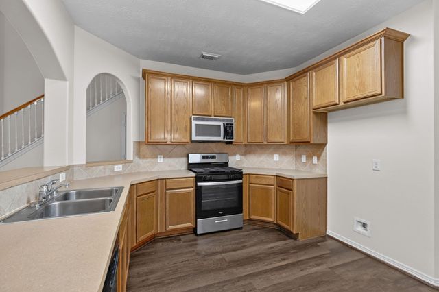38007 W Sulphur Creek Drive, Magnolia, TX 77355
