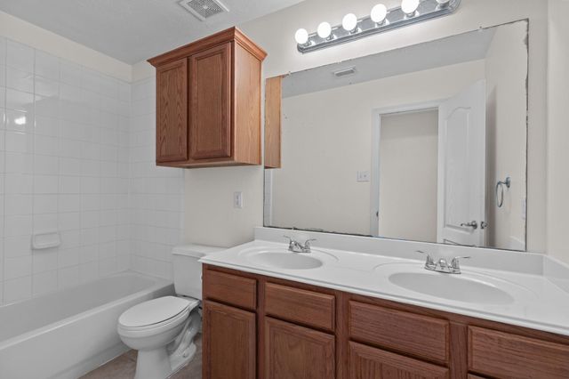 38007 W Sulphur Creek Drive, Magnolia, TX 77355