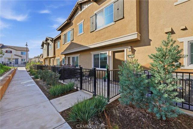 19210 Ash Grove, Riverside, CA 92507