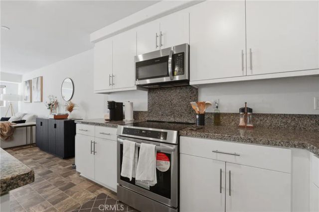 19210 Ash Grove, Riverside, CA 92507