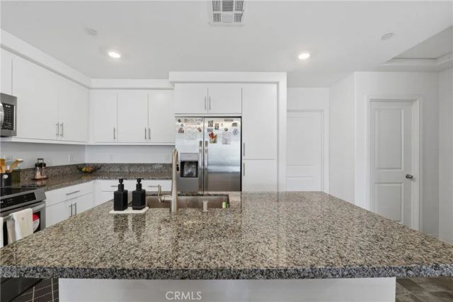 19210 Ash Grove, Riverside, CA 92507