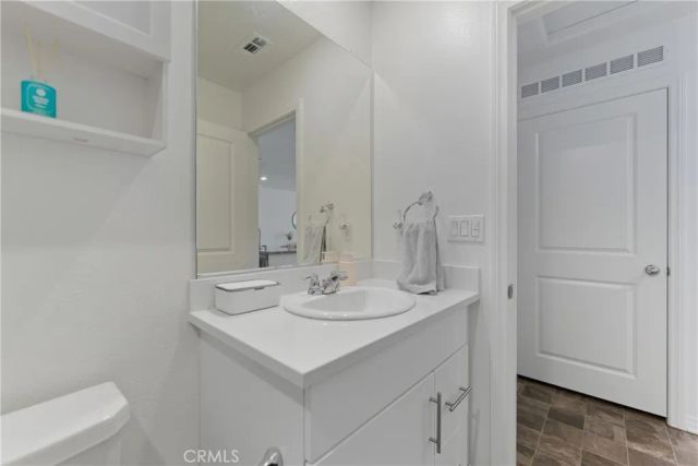 19210 Ash Grove, Riverside, CA 92507