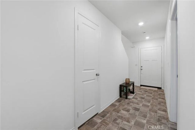 19210 Ash Grove, Riverside, CA 92507