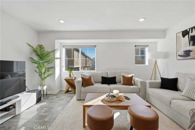 19210 Ash Grove, Riverside, CA 92507