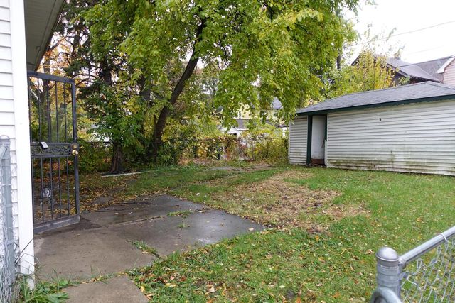 2977 N 36th STREET, Milwaukee, WI 53206