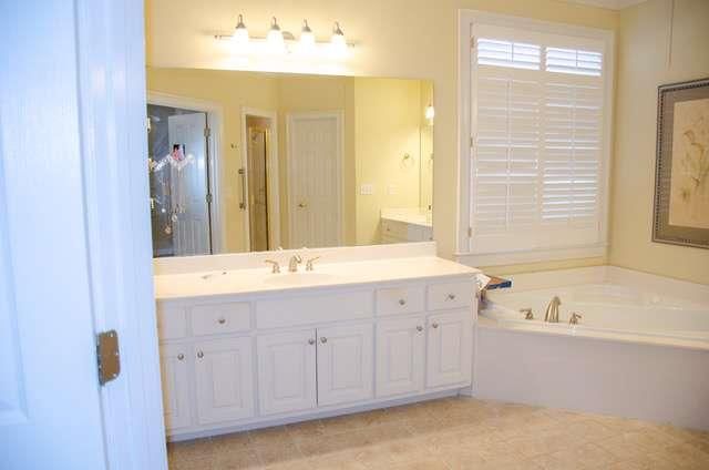 150 Highlands Forest Lane, Oxford, GA 30054