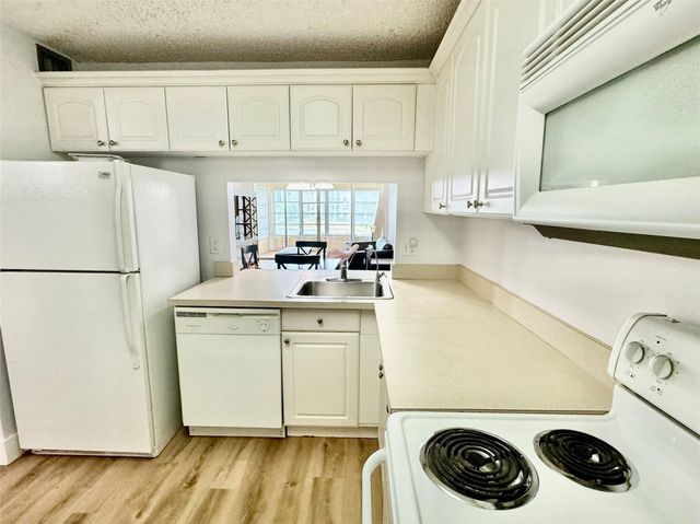 9311 Orange Grove Dr 204, Davie, FL 33324