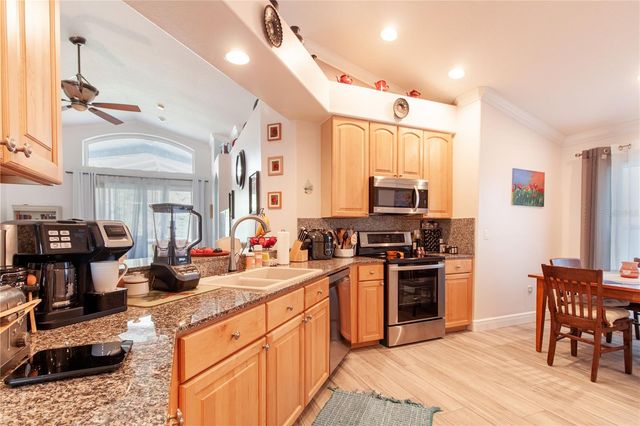 16204 NOTTINGHAM PARK WAY, Tampa, FL 33647