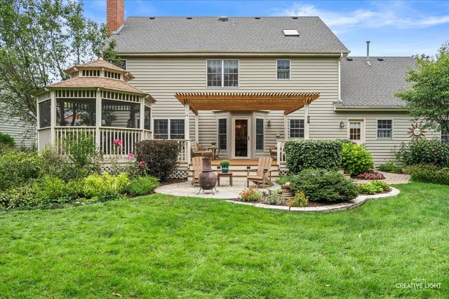 39W421 Olinger Lane, Geneva, IL 60134