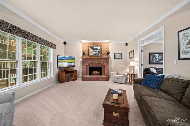 39W421 Olinger Lane, Geneva, IL 60134