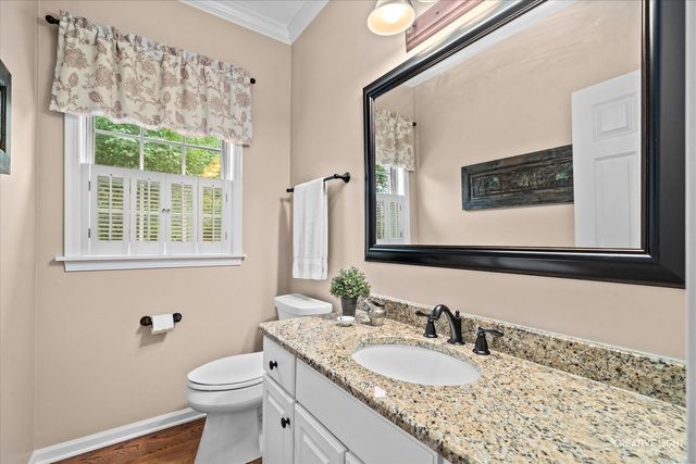 39W421 Olinger Lane, Geneva, IL 60134
