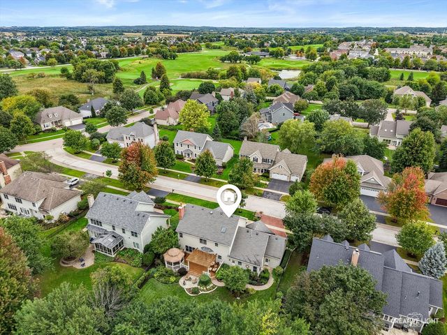 39W421 Olinger Lane, Geneva, IL 60134