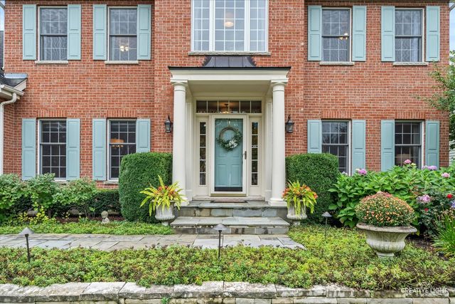 39W421 Olinger Lane, Geneva, IL 60134
