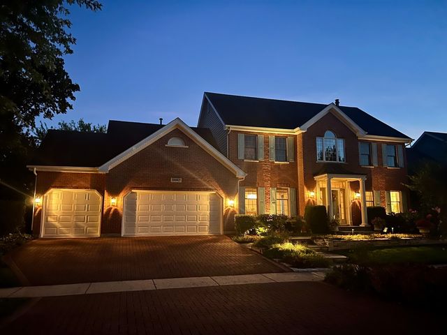 39W421 Olinger Lane, Geneva, IL 60134