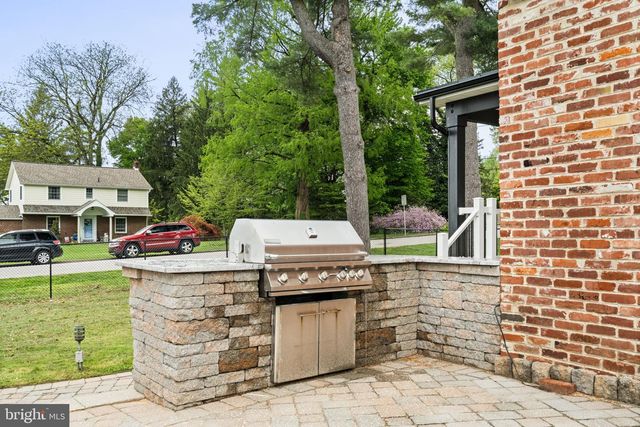 33 W ARDMORE AVE, Havertown, PA 19083