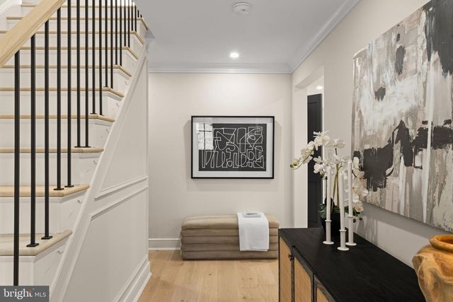 33 W ARDMORE AVE, Havertown, PA 19083