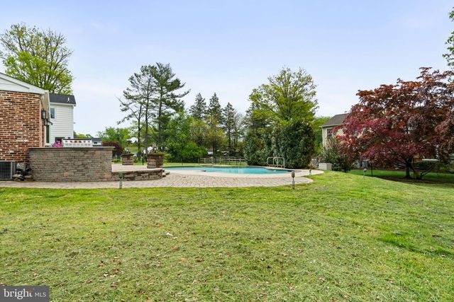 33 W ARDMORE AVE, Havertown, PA 19083