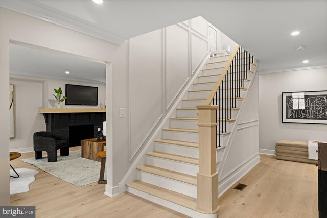 33 W ARDMORE AVE, Havertown, PA 19083