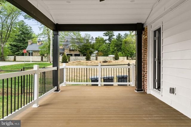 33 W ARDMORE AVE, Havertown, PA 19083